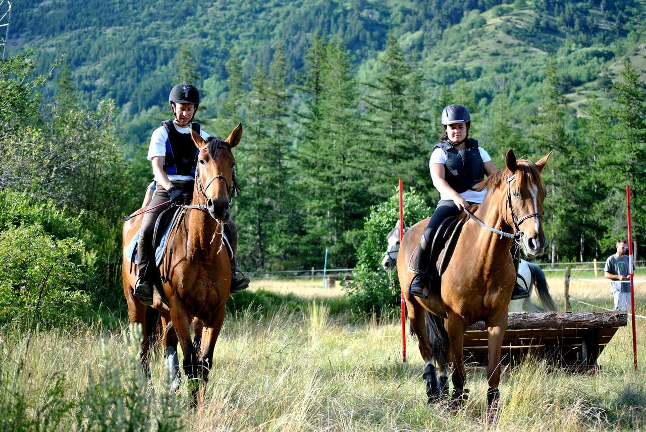 Rock Noir & Spa La Salle-les-Alpes Bagian luar foto